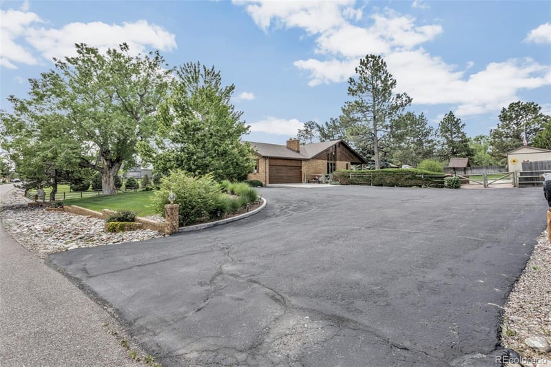 11480 W Bear Creek Dr, Lakewood, CO 80227