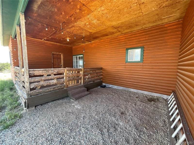2041 Comanche Dr, Walsenburg, CO 81089
