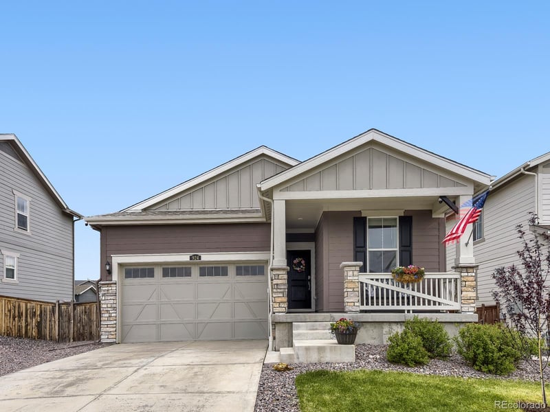 924 Peach Leaf Ln, Elizabeth, CO 80107