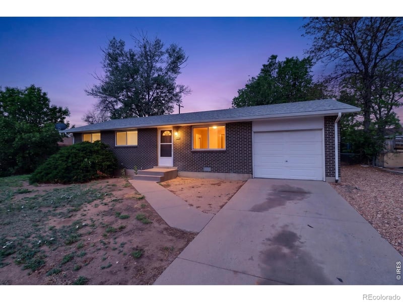3011 Lakeside Dr, Evans, CO 80620