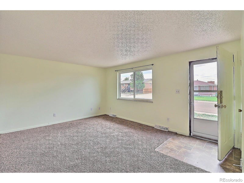 3011 Lakeside Dr, Evans, CO 80620