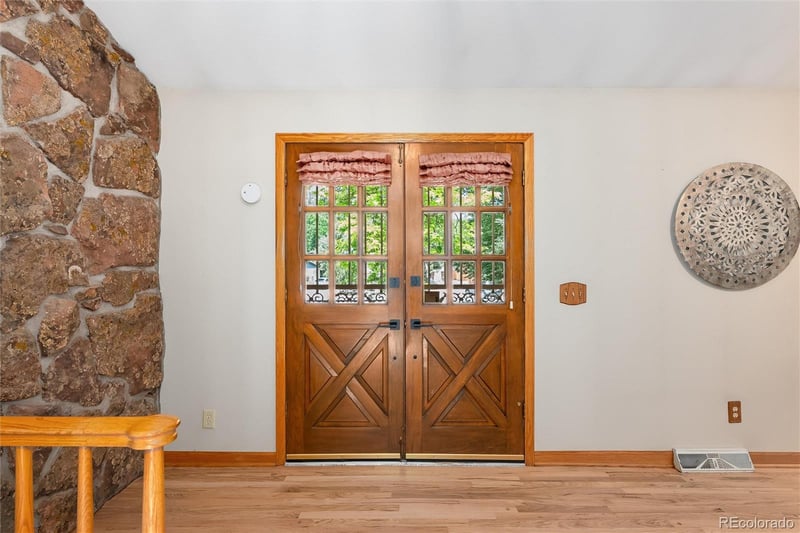 7910 W Harvard Pl, Lakewood, CO 80227