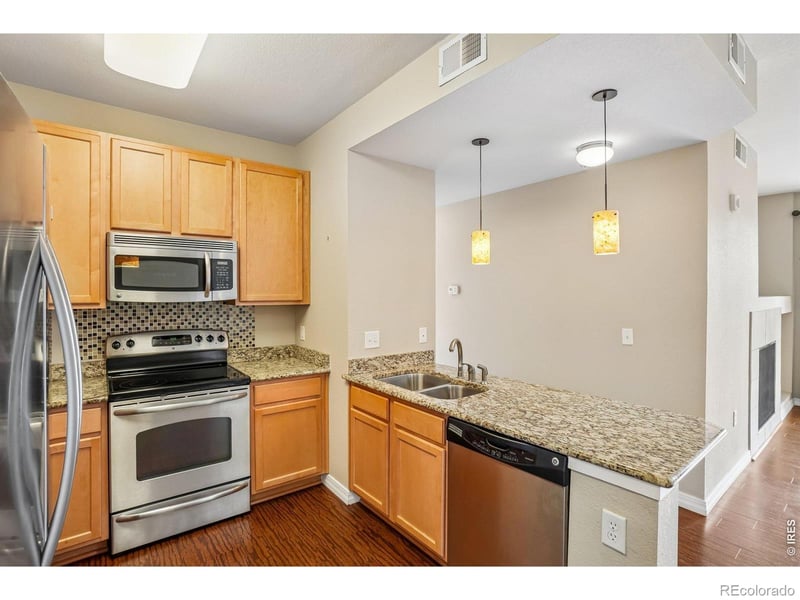804 Summer Hawk Dr #4203, Longmont, CO 80504