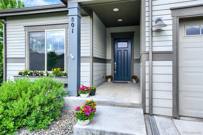 801 Widgeon Dr, Longmont, CO 80503