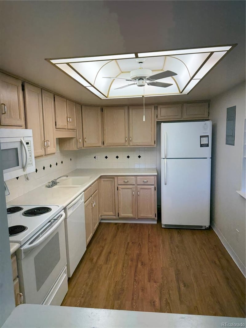 13691 Marina Dr #404, Aurora, CO 80014