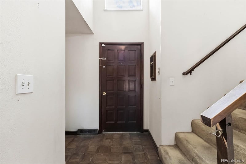 7290 Euclid Dr, Centennial, CO 80111
