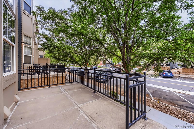 9493 Longs Peak Dr, Commerce City, CO 80640