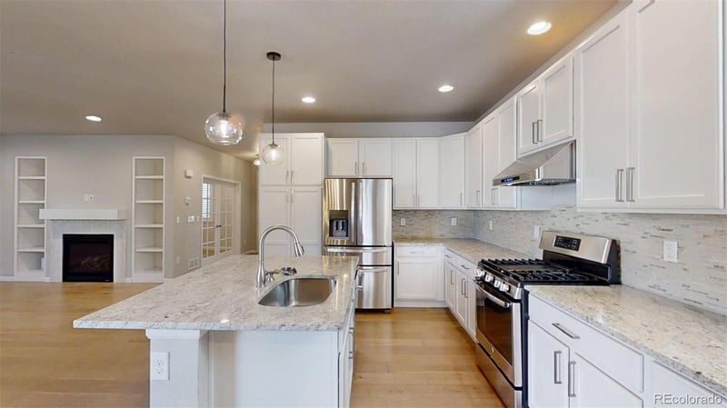 521 Hinsdale Ave, Littleton, CO 80122