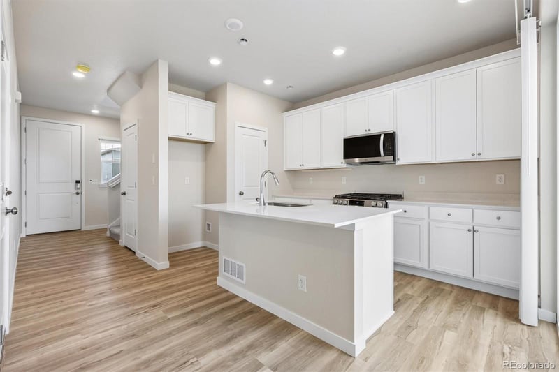 22729 47th Dr, Aurora, CO 80019