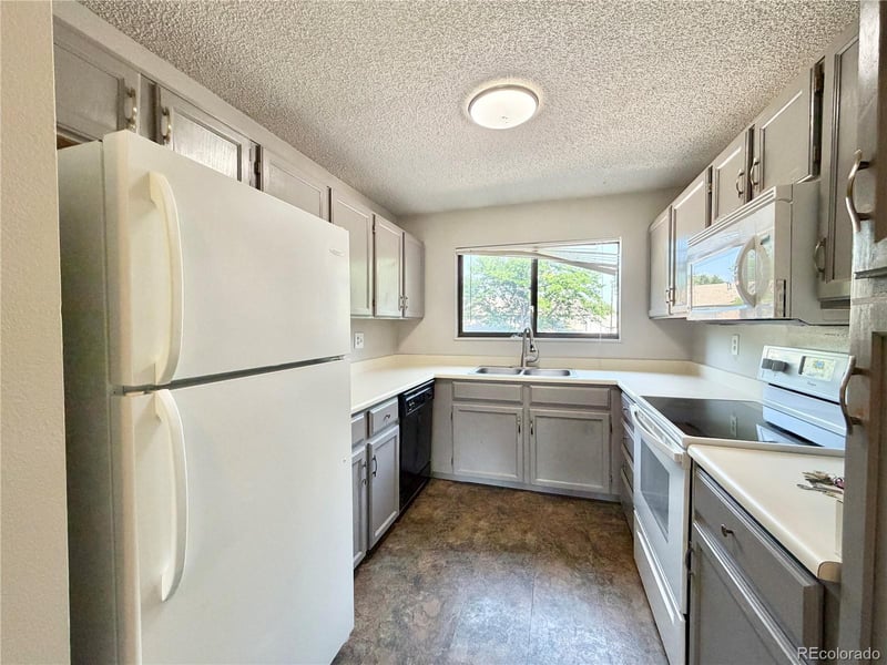 3606 Depew St #201, Denver, CO 80235