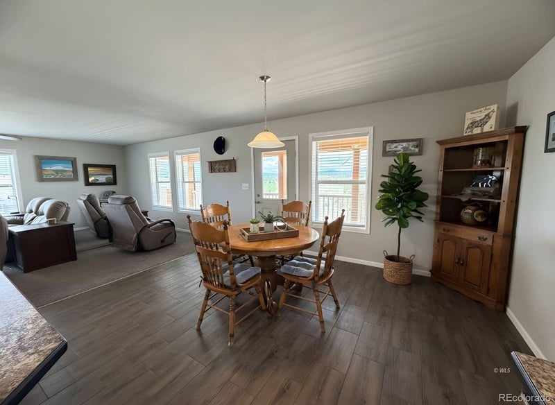 296 Arapahoe Cir, Westcliffe, CO 81252