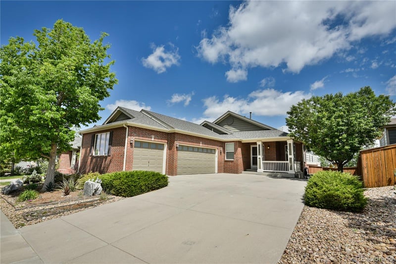 23627 Bellewood Dr, Aurora, CO 80016
