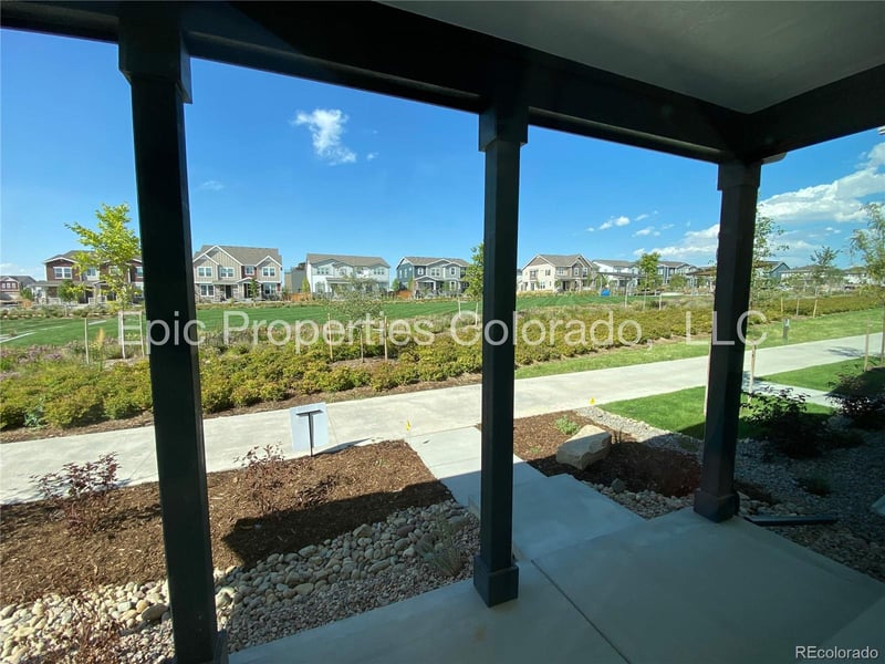 6012 Netherland Ct, Aurora, CO 80019