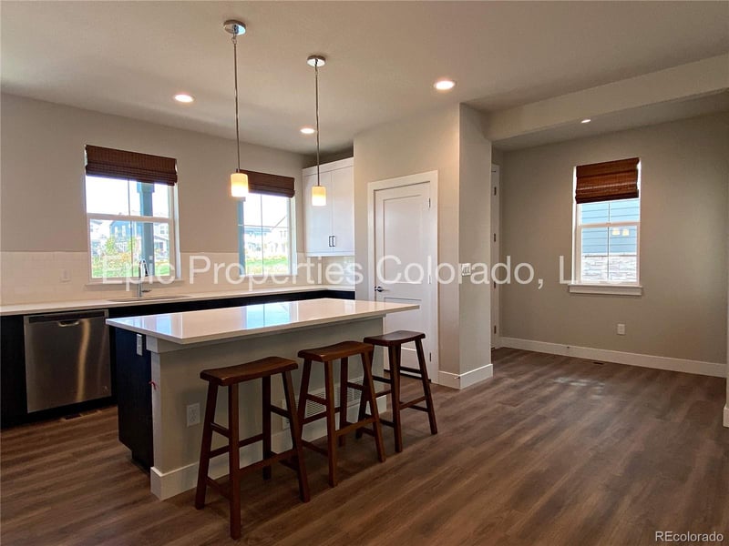 6012 Netherland Ct, Aurora, CO 80019