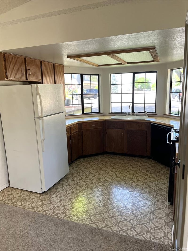 18625 Saratoga Pl, Aurora, CO 80015