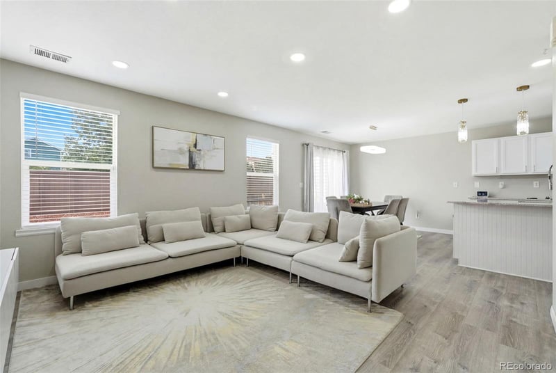 21906 Crestline Pl, Aurora, CO 80016
