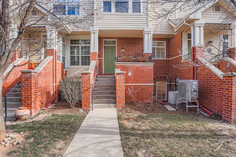 1471 Emporia Ct, Denver, CO 80247