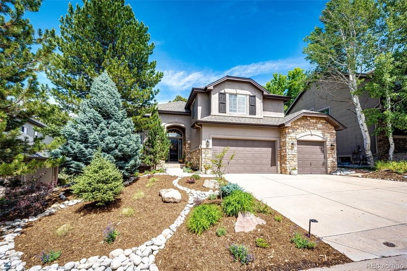 907 Greenridge Ln, Castle Pines, CO 80108