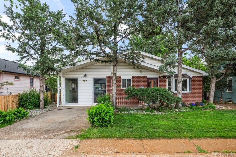 212 4th St, Fort Lupton, CO 80621