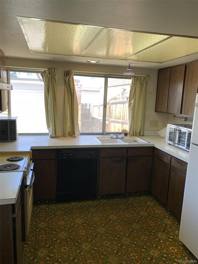 760 Youngfield Ct, Lakewood, CO 80228