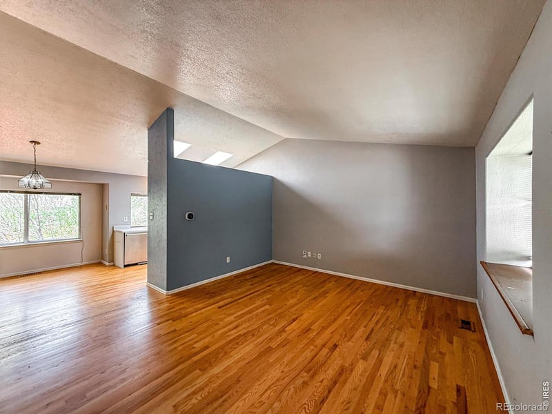 2155 Stuart St, Longmont, CO 80501