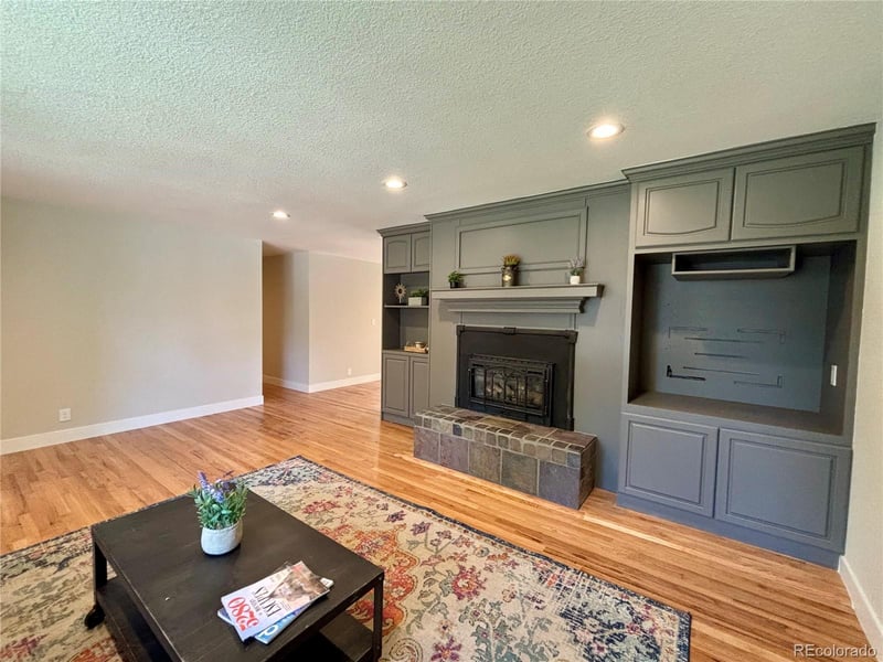 145 Dudley St, Lakewood, CO 80226