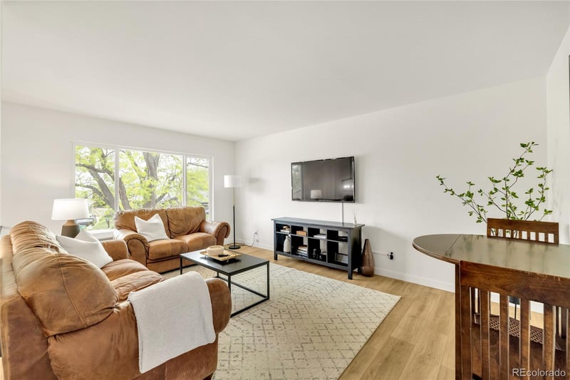 1535 Zang Ct, Lakewood, CO 80228