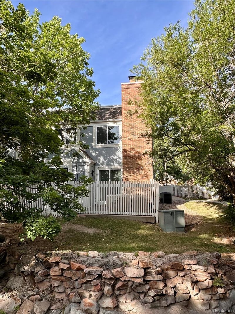 2918 Parker Ct, Aurora, CO 80014