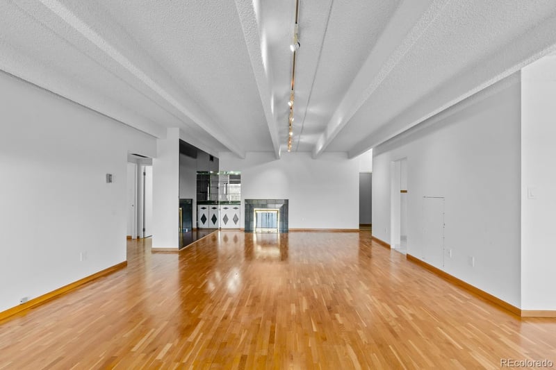 7877 Mississippi Ave #402, Denver, CO 80247