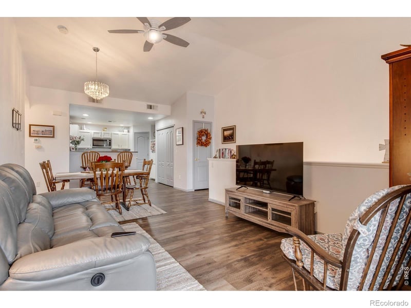 2215 Calais Dr #7-I, Longmont, CO 80504