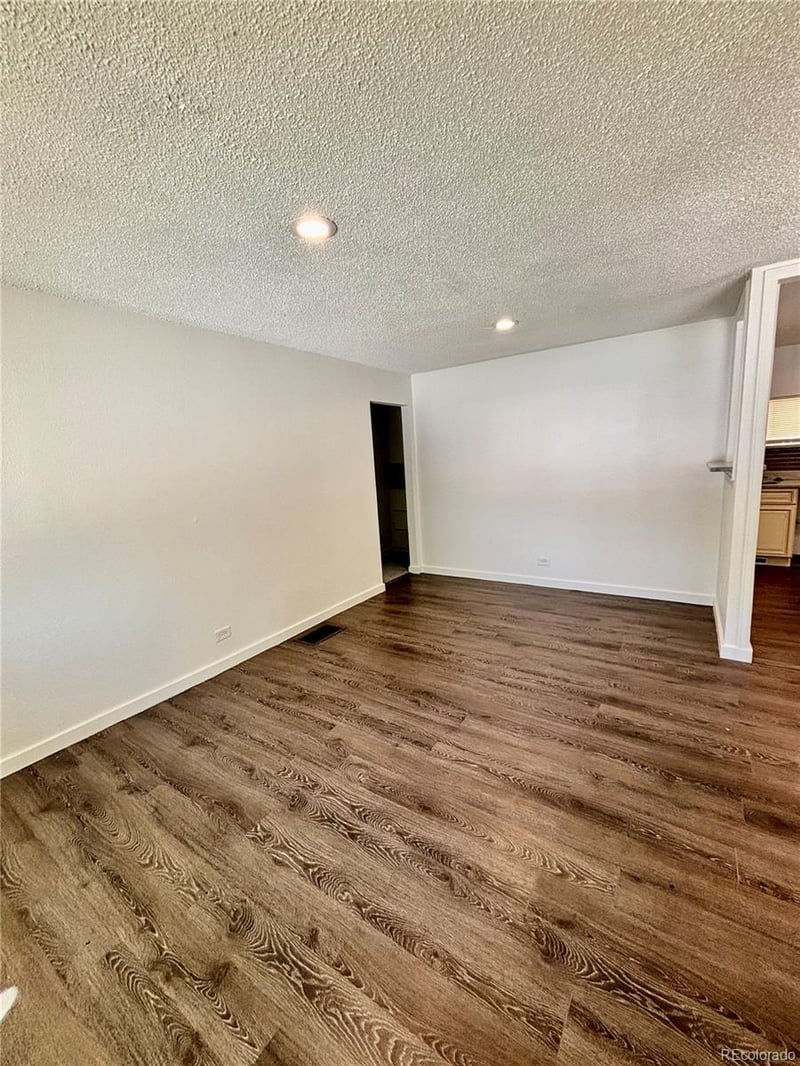 1934 Kenton St, Aurora, CO 80010