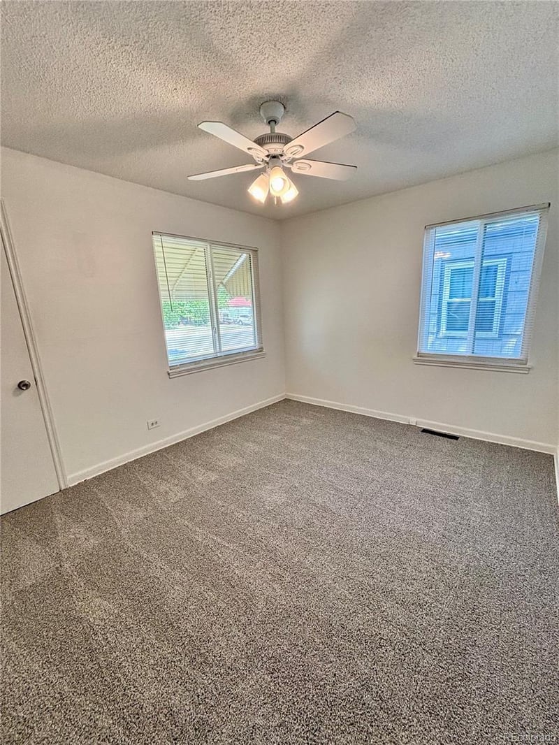 1934 Kenton St, Aurora, CO 80010
