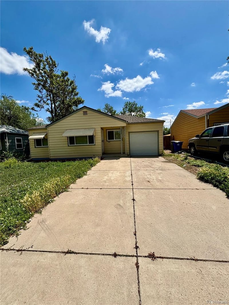 1934 Kenton St, Aurora, CO 80010