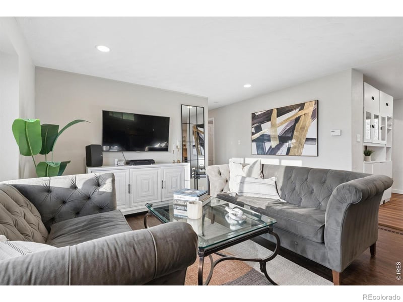 3148 Maplewood Ave, Centennial, CO 80121