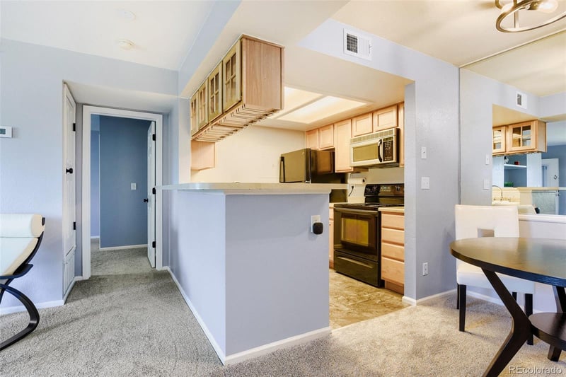 9283 Arbor Cir #F, Englewood, CO 80111