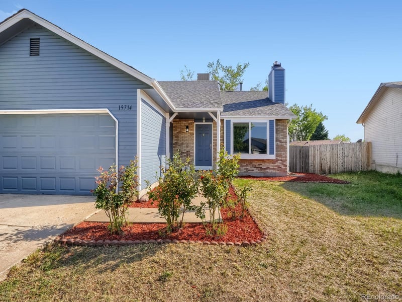 19714 Oxford Dr, Aurora, CO 80013
