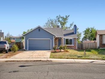 19714 E Oxford Dr, Aurora, CO 80013