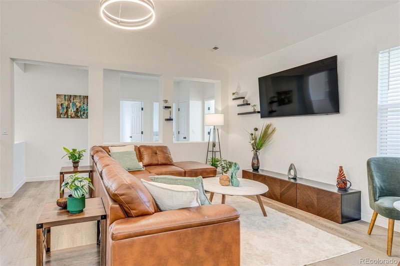 23043 Ontario Dr #105, Aurora, CO 80016