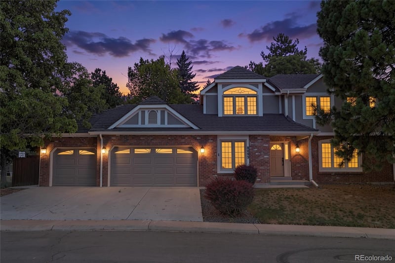 8095 S Clayton Cir, Centennial, CO 80122