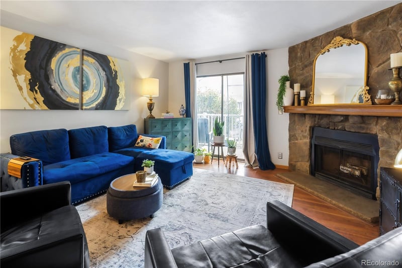 907 Yampa St #103, Aurora, CO 80017