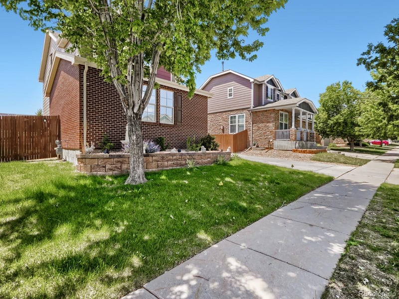 19740 E Idaho Ave, Aurora, CO 80017