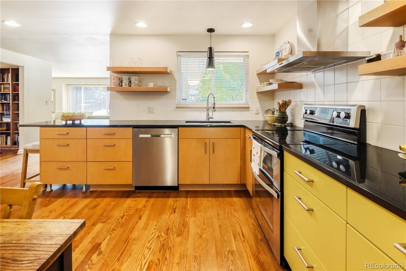 6585 E Colorado Dr, Denver, CO 80224