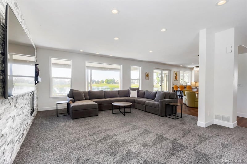 2500 Greensborough Dr, Highlands Ranch, CO 80129