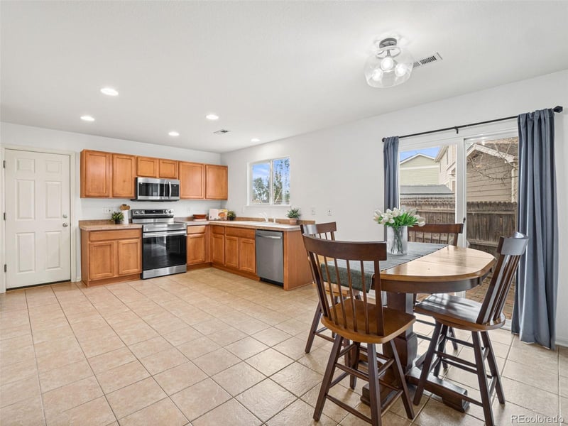 10678 Upper Ridge Rd, Longmont, CO 80504