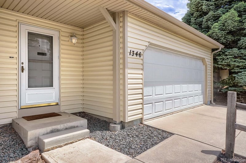 1346 Bahama St, Aurora, CO 80017