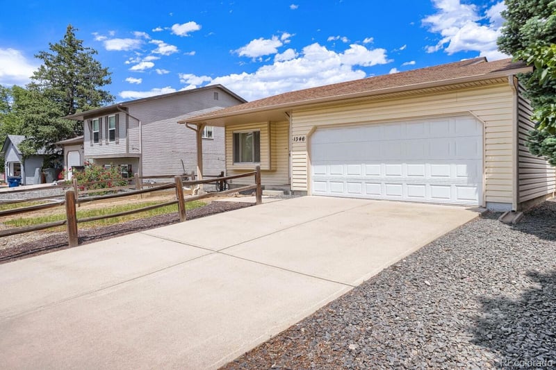 1346 Bahama St, Aurora, CO 80017