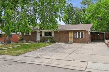 1373 S Cape Way, Lakewood, CO 80232