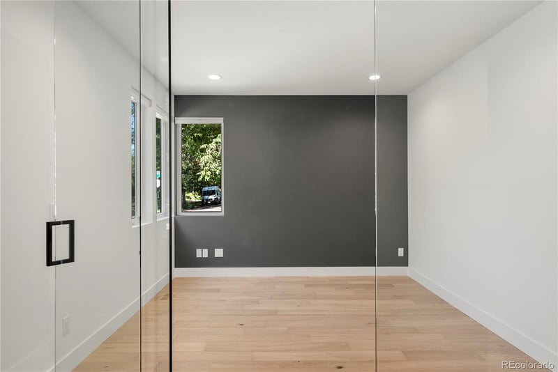 588 Adams St, Denver, CO 80206