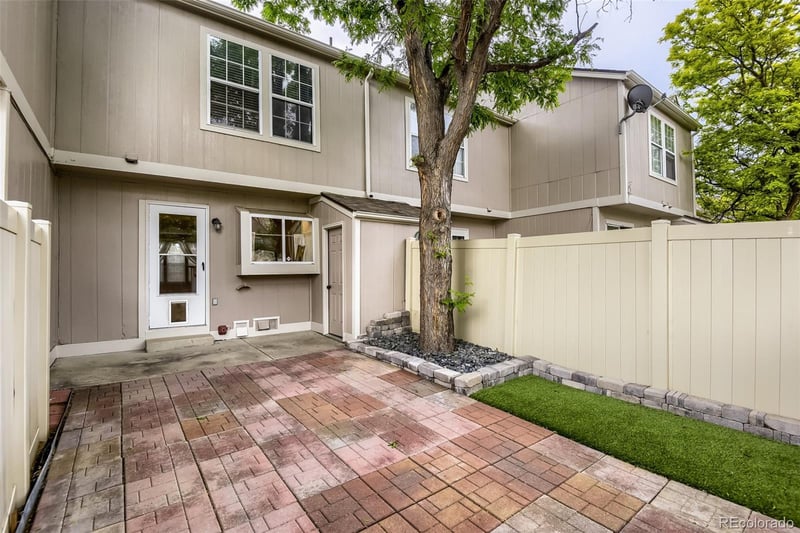 9709 Chatfield Ave #E, Littleton, CO 80128