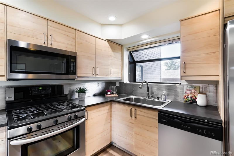 501 Manhattan Dr #103, Boulder, CO 80303